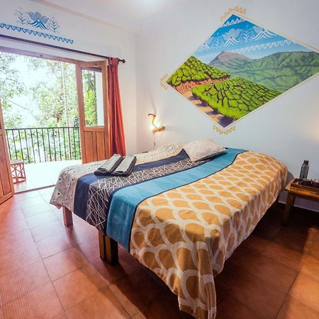 Chrissie'S Hotel Thekkady Eksteriør bilde